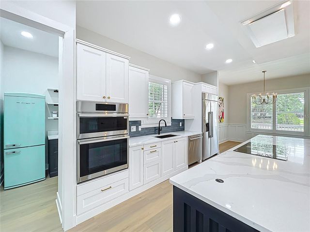 217 W BAY STREET, Winter Garden, FL 34787