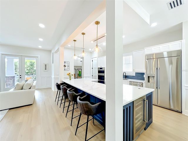 217 W BAY STREET, Winter Garden, FL 34787