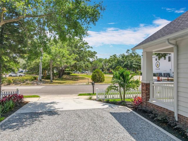 217 W BAY STREET, Winter Garden, FL 34787