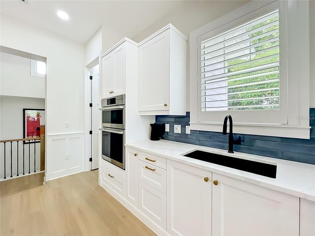217 W BAY STREET, Winter Garden, FL 34787