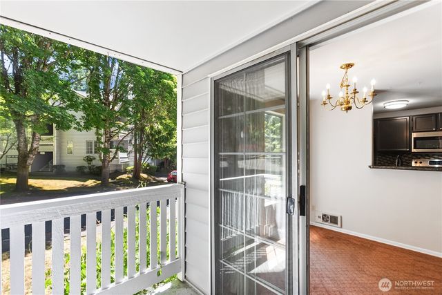 7603 Concord Lane NE #D104, Bremerton, WA 98311