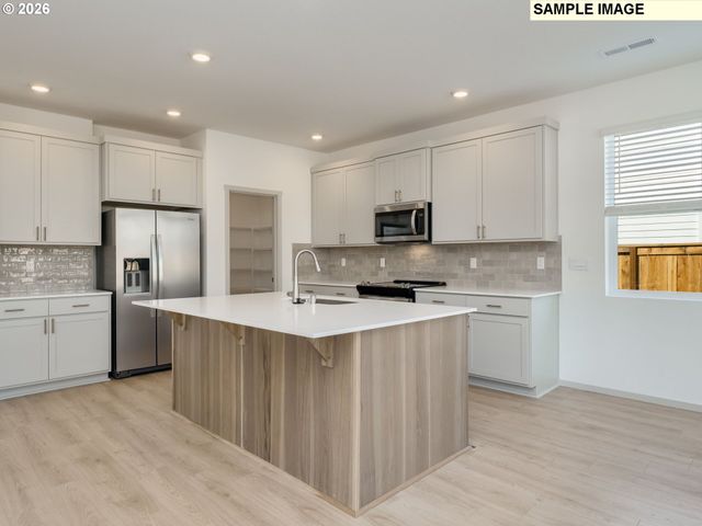 2705 Nw 4TH Ave, Battle Ground, WA 98604