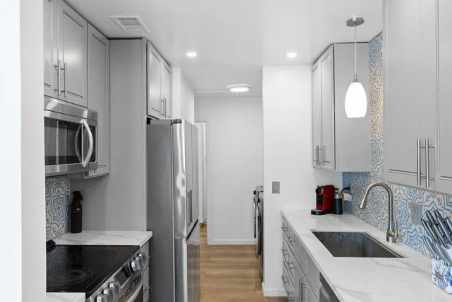 1245 Evergreen Drive, Cardiff By The Sea, CA 92007