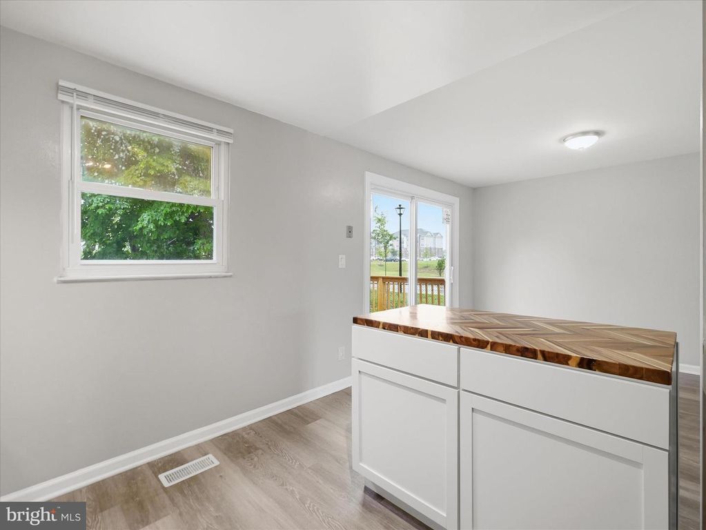 Image 11 of property listing at 358 PROSPECT BLVD, Frederick, MD 21701