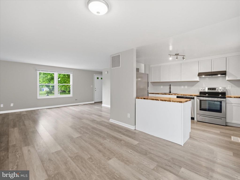 Image 62 of property listing at 358 PROSPECT BLVD, Frederick, MD 21701