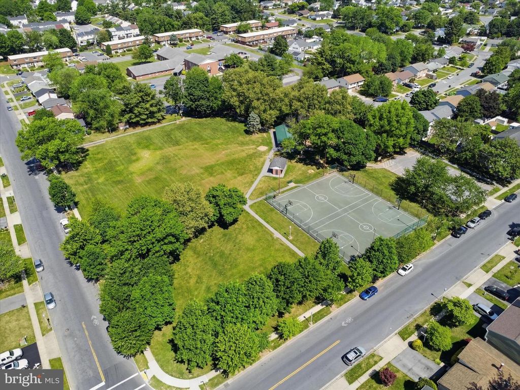 Image 90 of property listing at 358 PROSPECT BLVD, Frederick, MD 21701