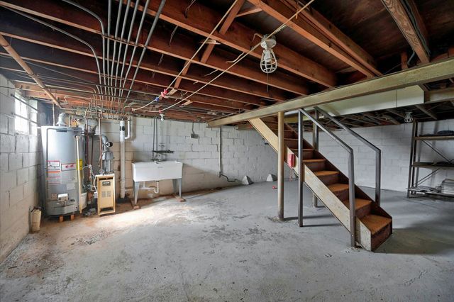 556 Thompson AVENUE, Clairton, PA 15025