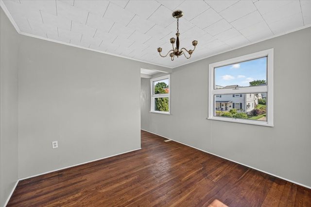 556 Thompson AVENUE, Clairton, PA 15025