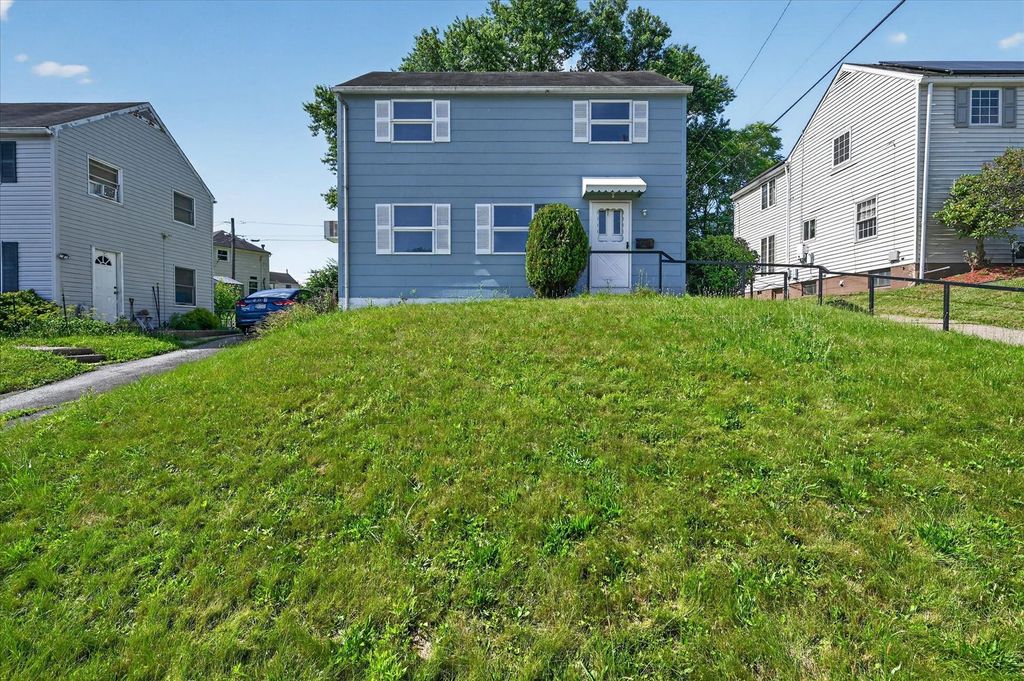 556 Thompson AVENUE, Clairton, PA 15025