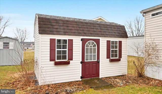 60 PENN VALLEY VLG, Lititz, PA 17543