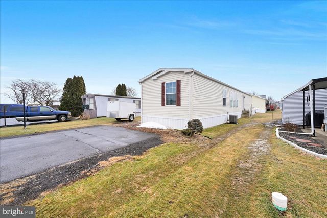 60 PENN VALLEY VLG, Lititz, PA 17543