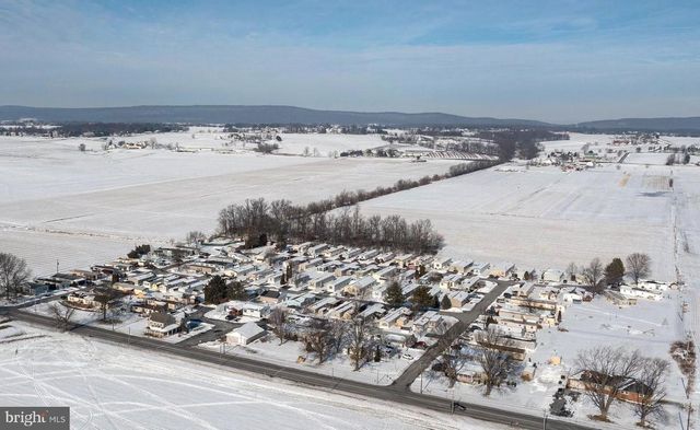 60 PENN VALLEY VLG, Lititz, PA 17543