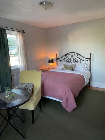 10 Carleton Street, Providence, RI 02908