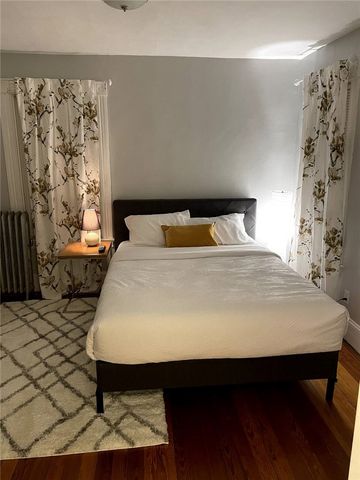 10 Carleton Street, Providence, RI 02908