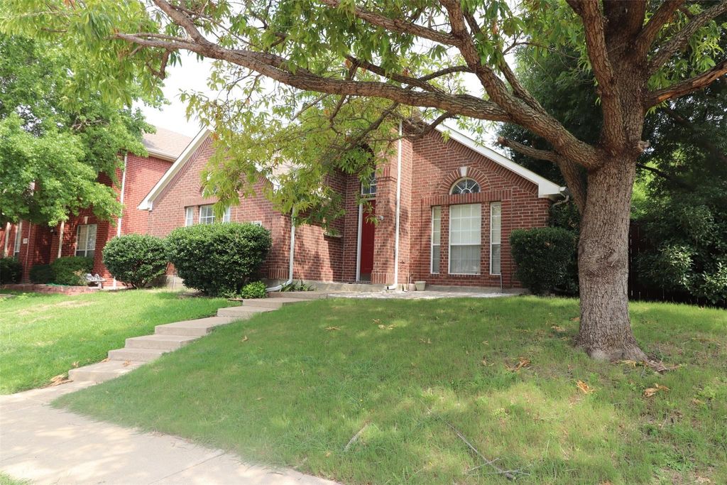 2026 Fox Glen Drive, Allen, TX 75013