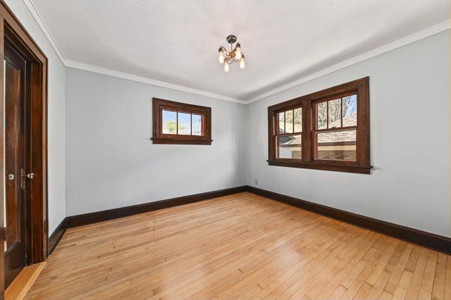 2510 N 66th STREET, Wauwatosa, WI 53213