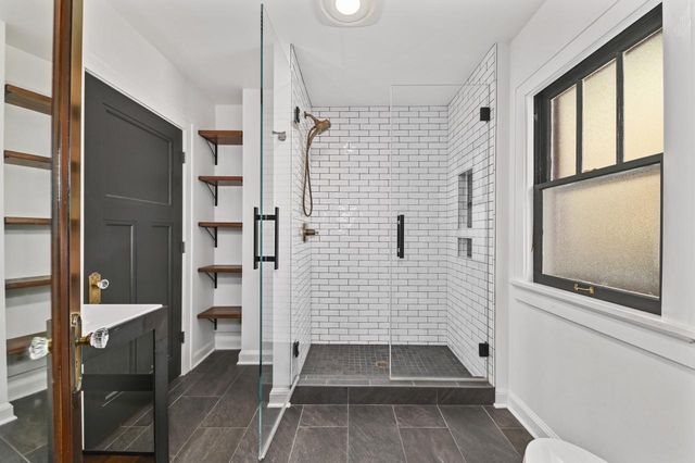 2510 N 66th STREET, Wauwatosa, WI 53213