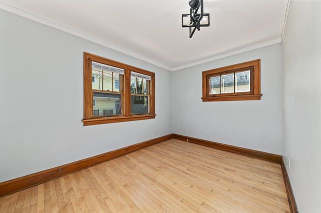 2510 N 66th STREET, Wauwatosa, WI 53213