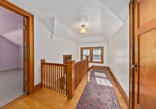2510 N 66th STREET, Wauwatosa, WI 53213