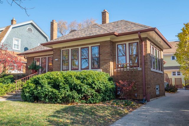 2510 N 66th STREET, Wauwatosa, WI 53213