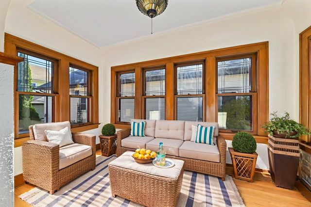 2510 N 66th STREET, Wauwatosa, WI 53213