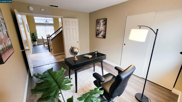 4632 Country Hills Dr, Antioch, CA 94531