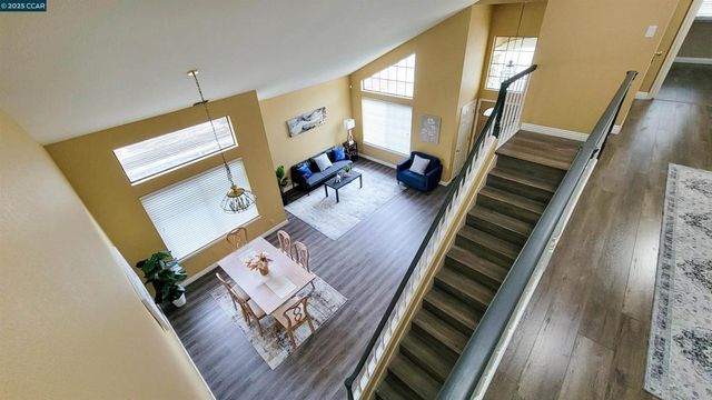 4632 Country Hills Dr, Antioch, CA 94531