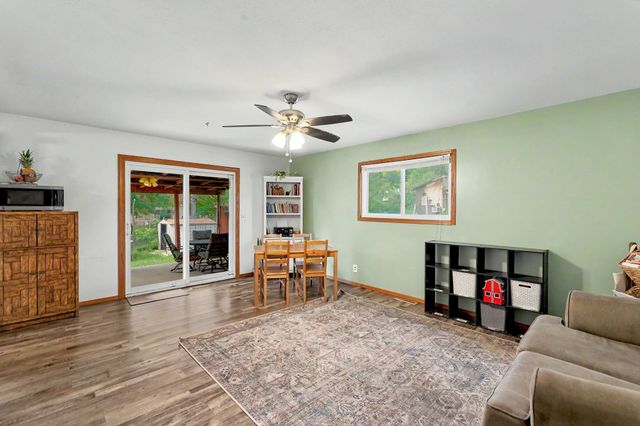 7401 W Galoway Ave, Wichita, KS 67212