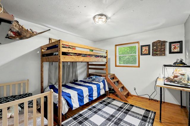 7401 W Galoway Ave, Wichita, KS 67212