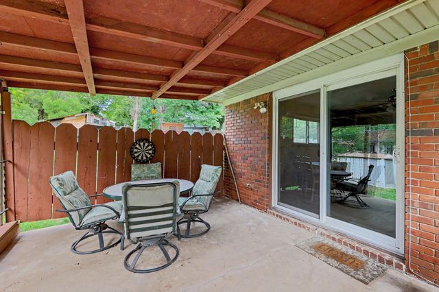7401 W Galoway Ave, Wichita, KS 67212