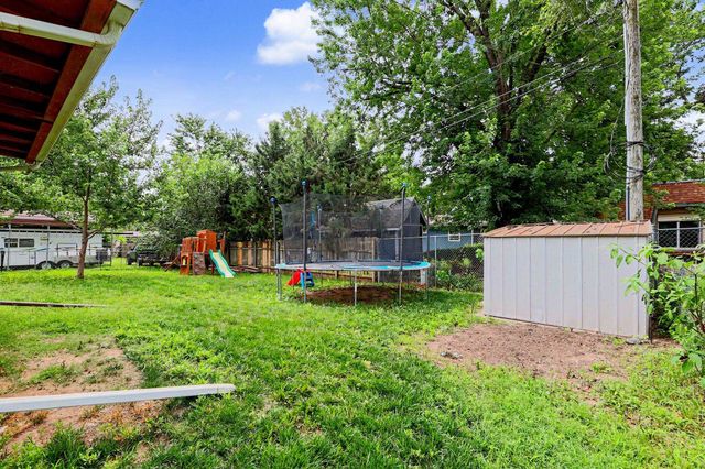 7401 W Galoway Ave, Wichita, KS 67212