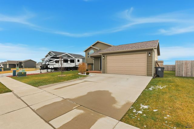 541 PRIDE CT, Box Elder, SD 57719