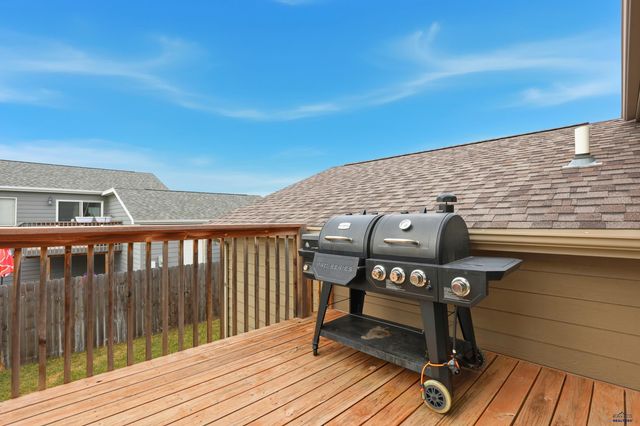 541 PRIDE CT, Box Elder, SD 57719