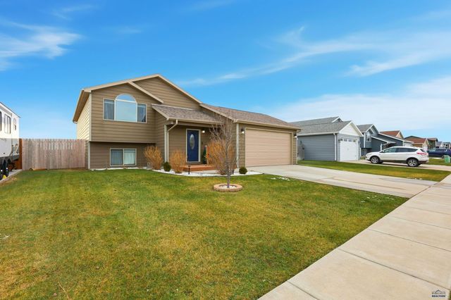 541 PRIDE CT, Box Elder, SD 57719