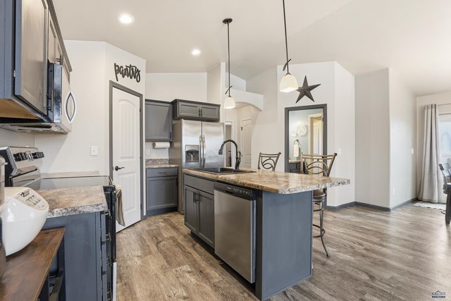 541 PRIDE CT, Box Elder, SD 57719