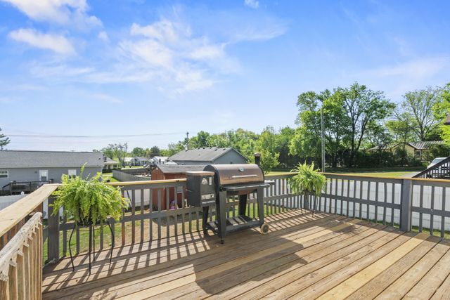102 Sunrise Ct, Shelbyville, TN 37160