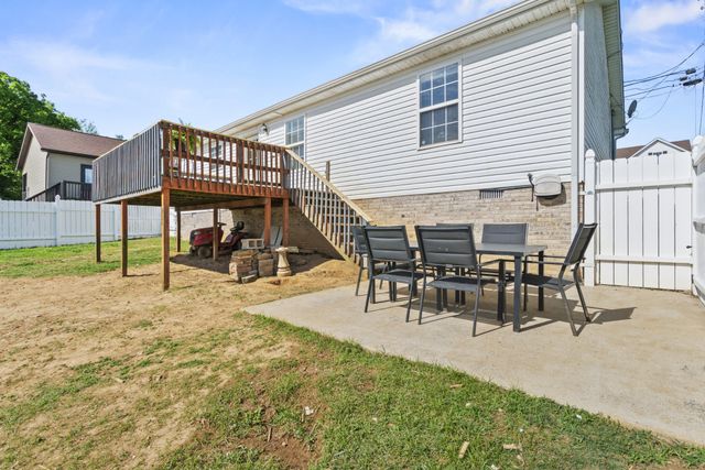 102 Sunrise Ct, Shelbyville, TN 37160