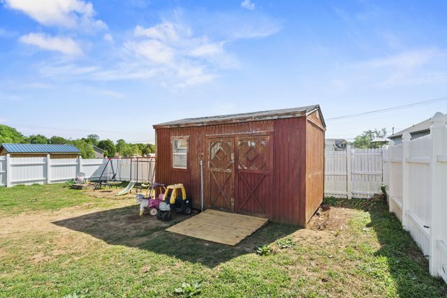 102 Sunrise Ct, Shelbyville, TN 37160