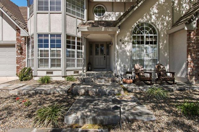 843 Shore Breeze Dr, Sacramento, CA 95831