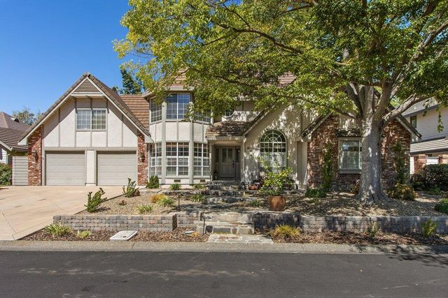 843 Shore Breeze Dr, Sacramento, CA 95831