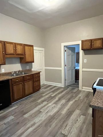 202 E Tennessee Street, Evansville, IN 47711