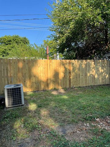 202 E Tennessee Street, Evansville, IN 47711