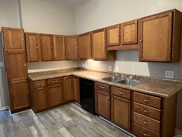 202 E Tennessee Street, Evansville, IN 47711