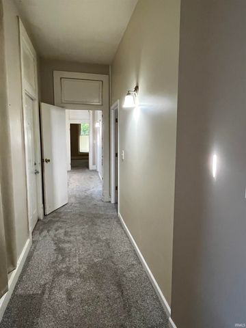 202 E Tennessee Street, Evansville, IN 47711