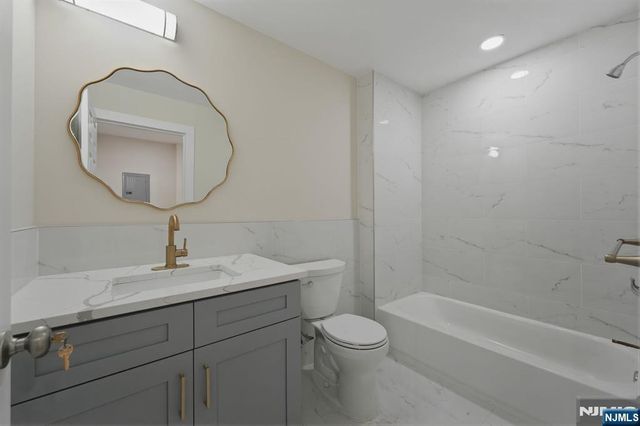 271-273 Schley Street, Newark, NJ 07112