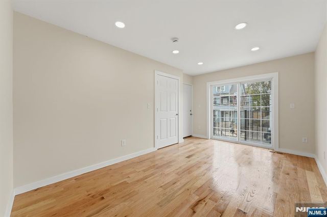 271-273 Schley Street, Newark, NJ 07112