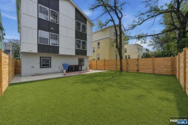 271-273 Schley Street, Newark, NJ 07112