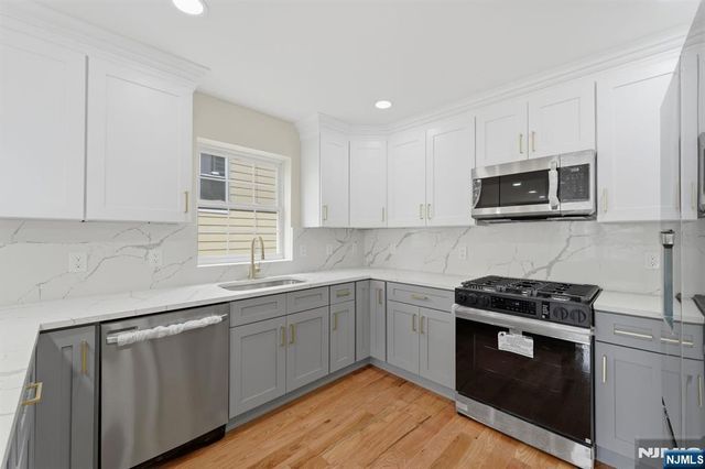 271-273 Schley Street, Newark, NJ 07112