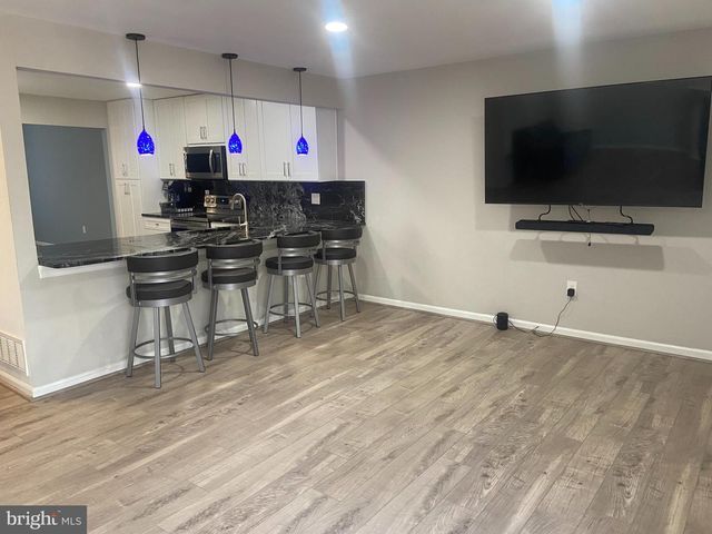 252 SYCAMORE CIR, Upper Holland, PA 19053