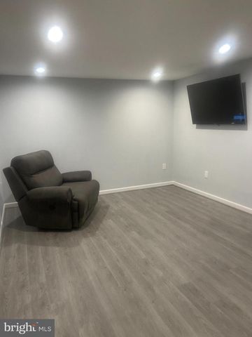 252 SYCAMORE CIR, Upper Holland, PA 19053
